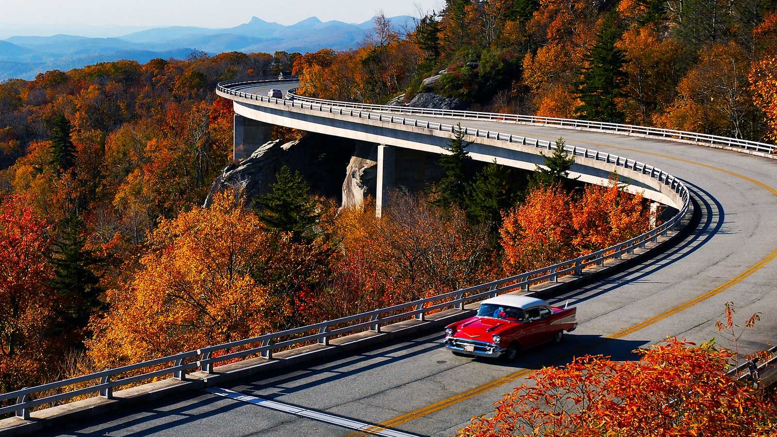 The Linn Cove Viaduct on the Blue Ridge Parkway in autumn colour